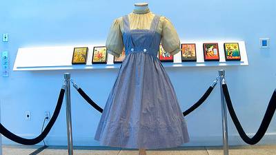 Judge blocks sale of “The Wizard of Oz” dress